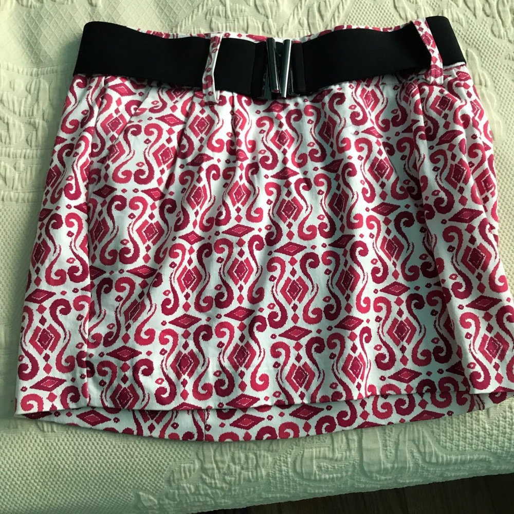Tops - Picture 5 of 8